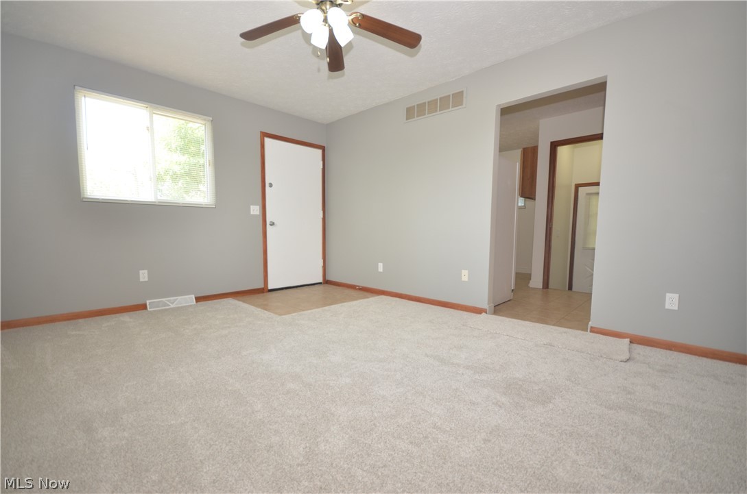 625 Hillman Road Akron, OH 44312 - Photo 5 of 39