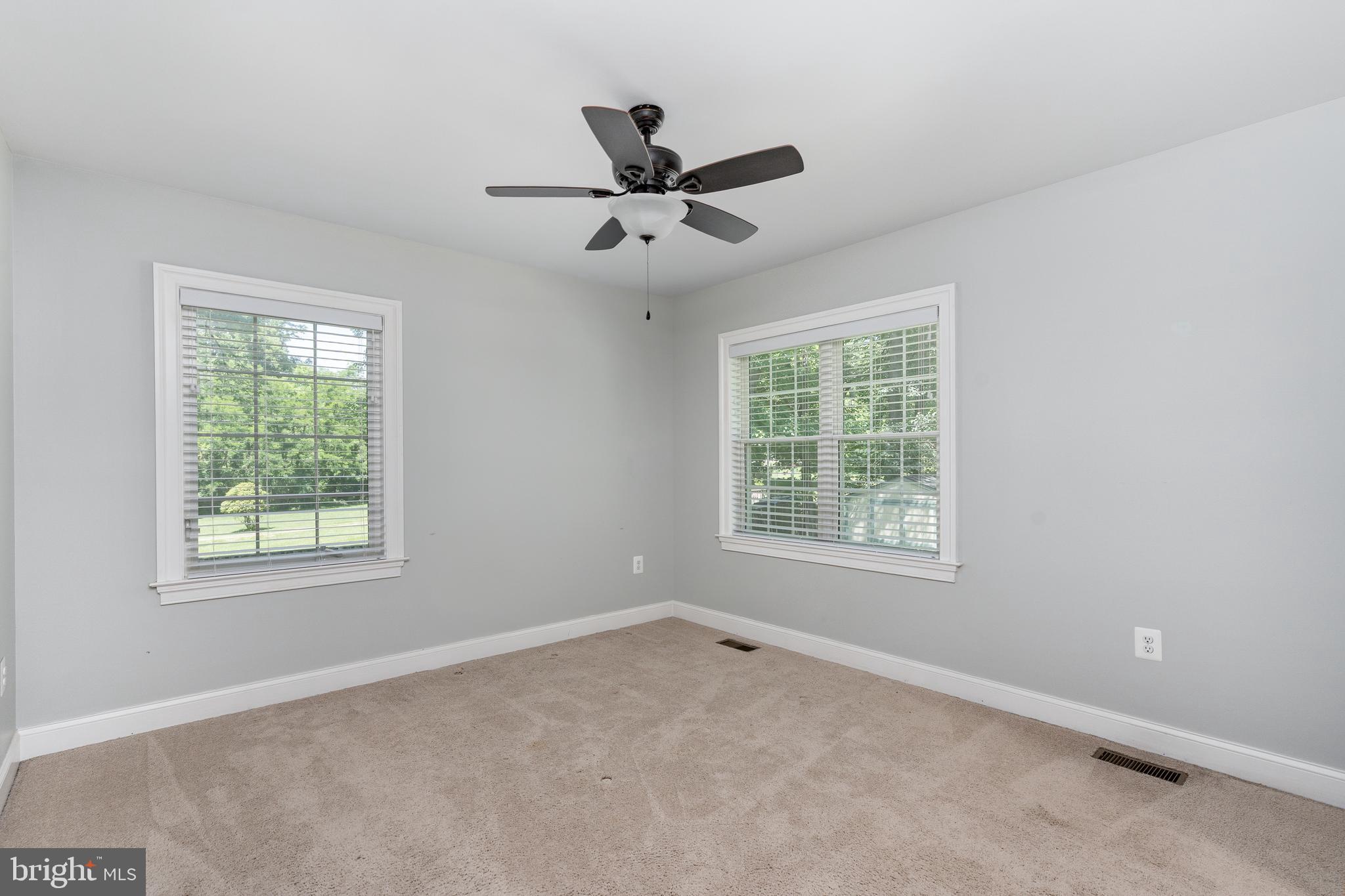 22202 Newlin Mill Road Middleburg, VA 20117 - Photo 14 of 37 Primary Suite