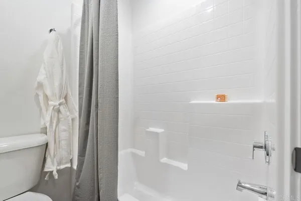 $4,050 | 5015 Avenida Lugano, Unit 2, Chula Vista, CA 91913