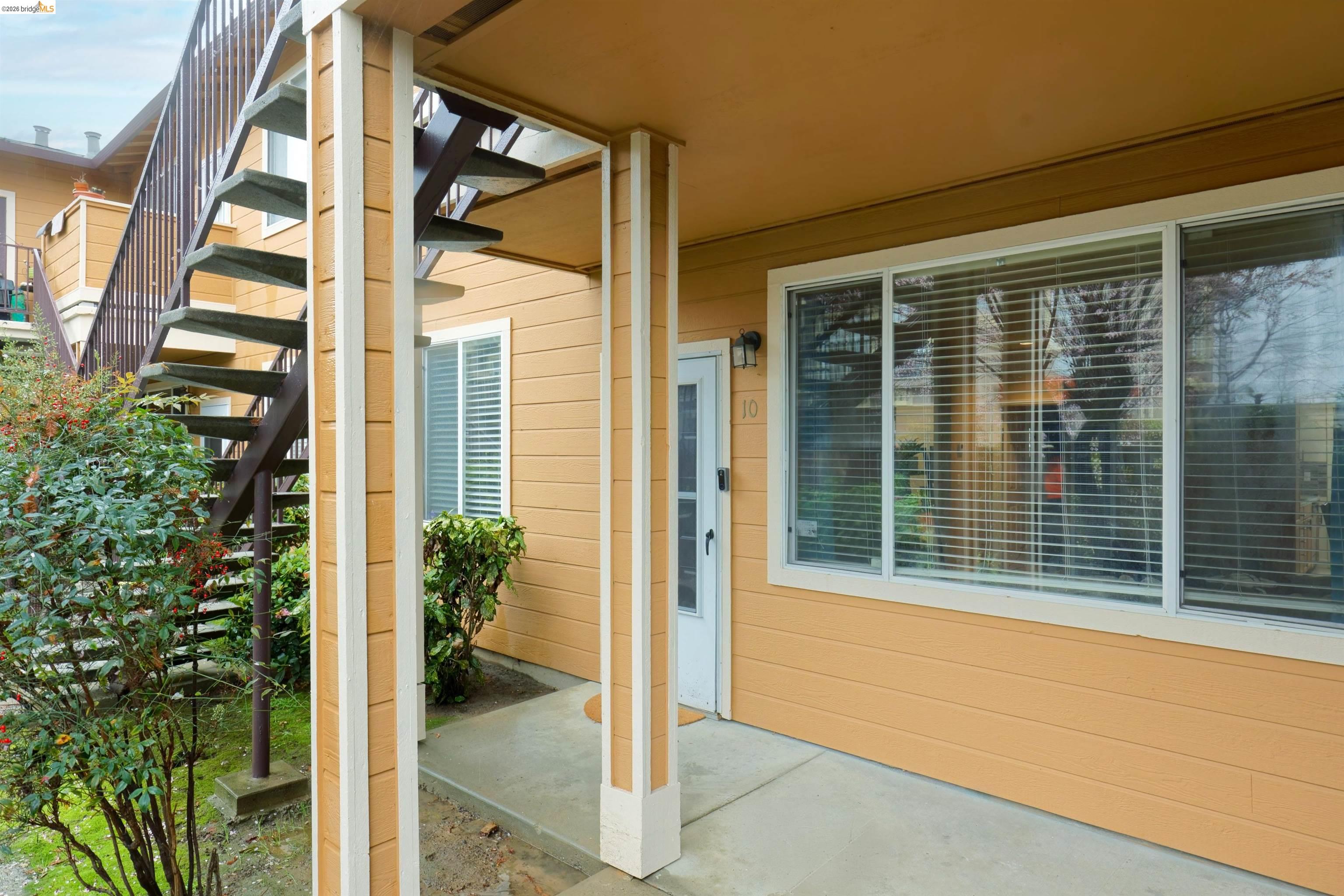 10 Leighty Court, Unit 5 Hayward, CA 94541 - Photo 2 of 22 Doorway to property