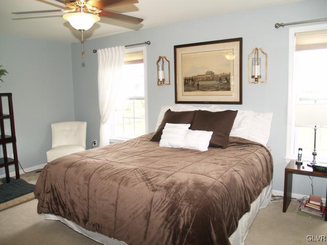 4136 Ross Road Bethlehem, PA 18020 - Photo 15 of 27 Gallery Image 15