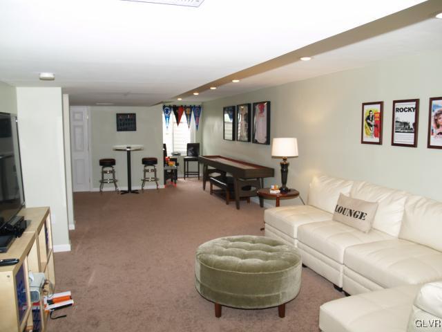 4136 Ross Road Bethlehem, PA 18020 - Photo 24 of 27 Gallery Image 24