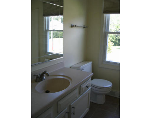 649 Wolf Swamp Road Longmeadow, MA 01106 - Photo 7 of 11 Gallery Image 7