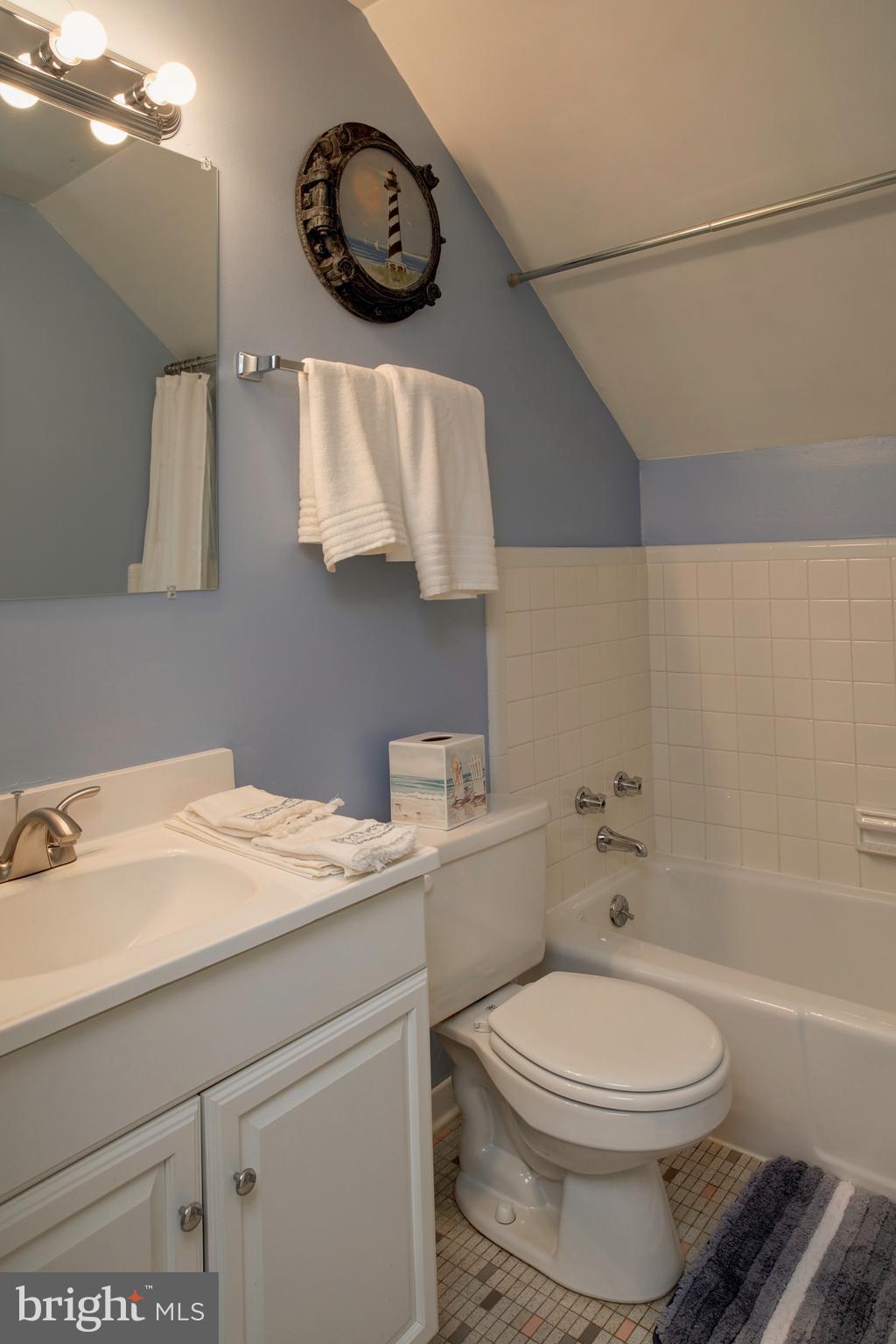 422 Old Courthouse Road Northeast Vienna, VA 22180 - Photo 26 of 34