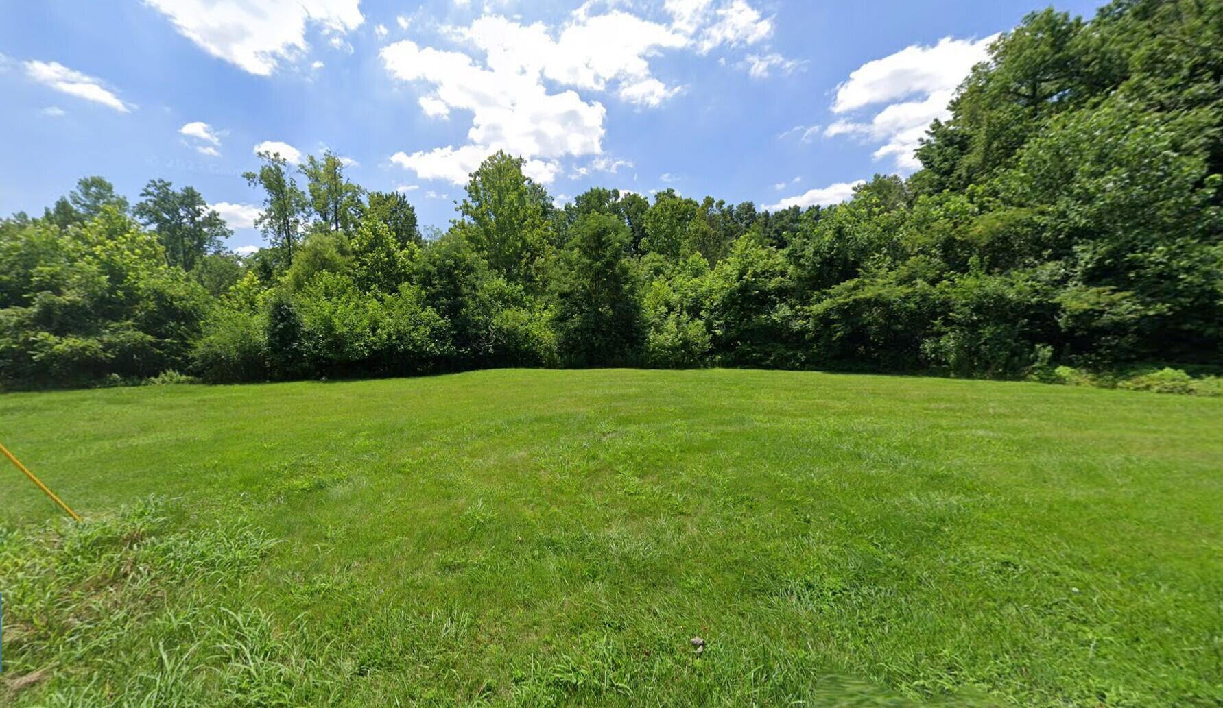 408 Creek Road Jeffersonville, IN 47130 - Photo 2 of 5 1783x1033