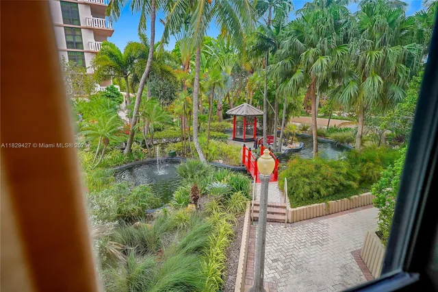 $1,375,000 | 1121 Crandon Boulevard, Unit F201, Key Biscayne, FL 33149