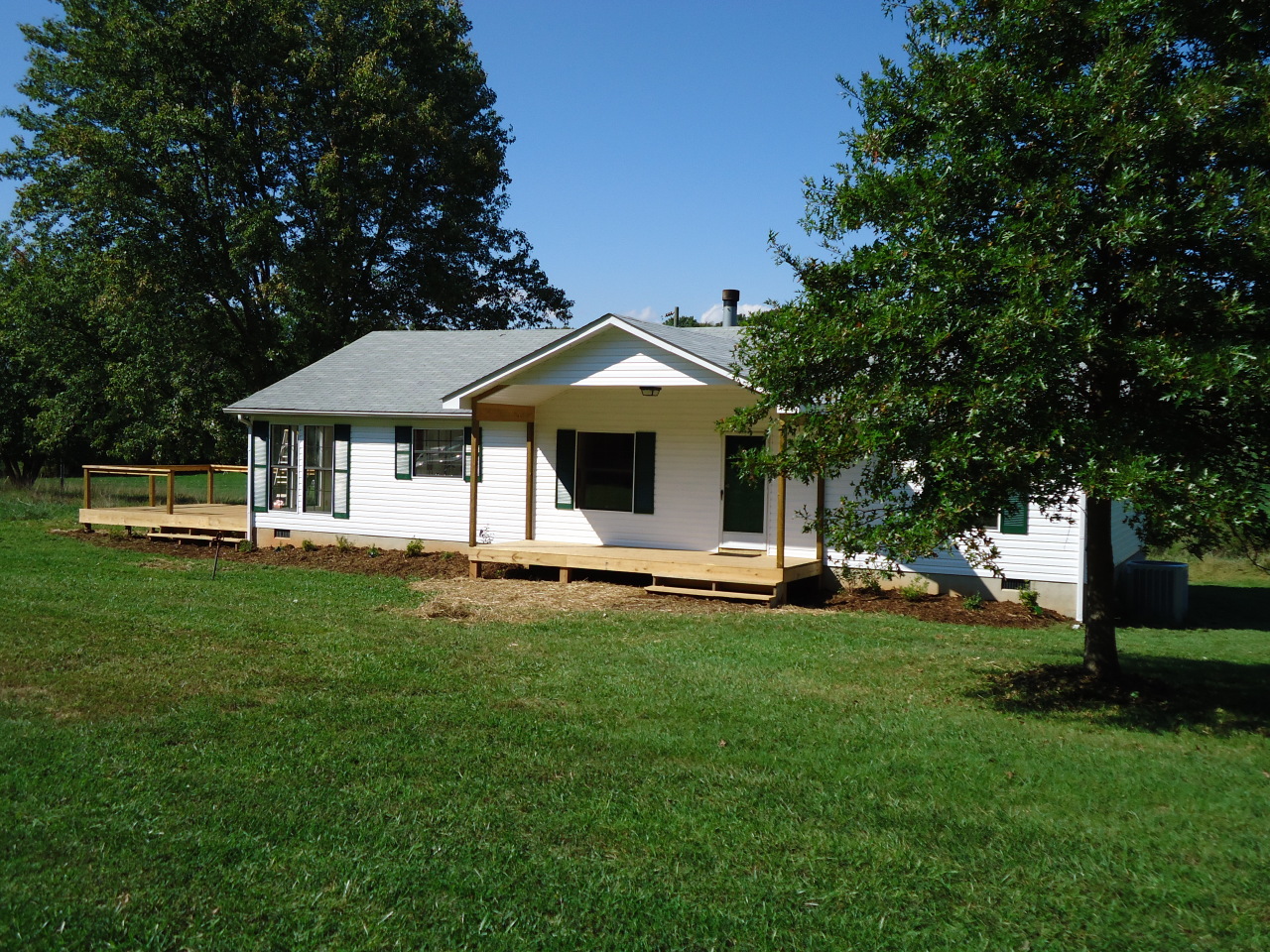 1727 Trading Post Road Huddleston, VA 24104 - Photo 1 of 10 Front