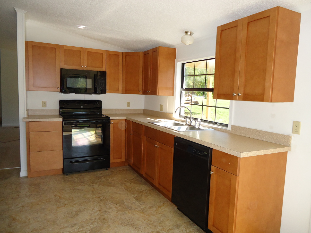 1727 Trading Post Road Huddleston, VA 24104 - Photo 8 of 10 Kitchen