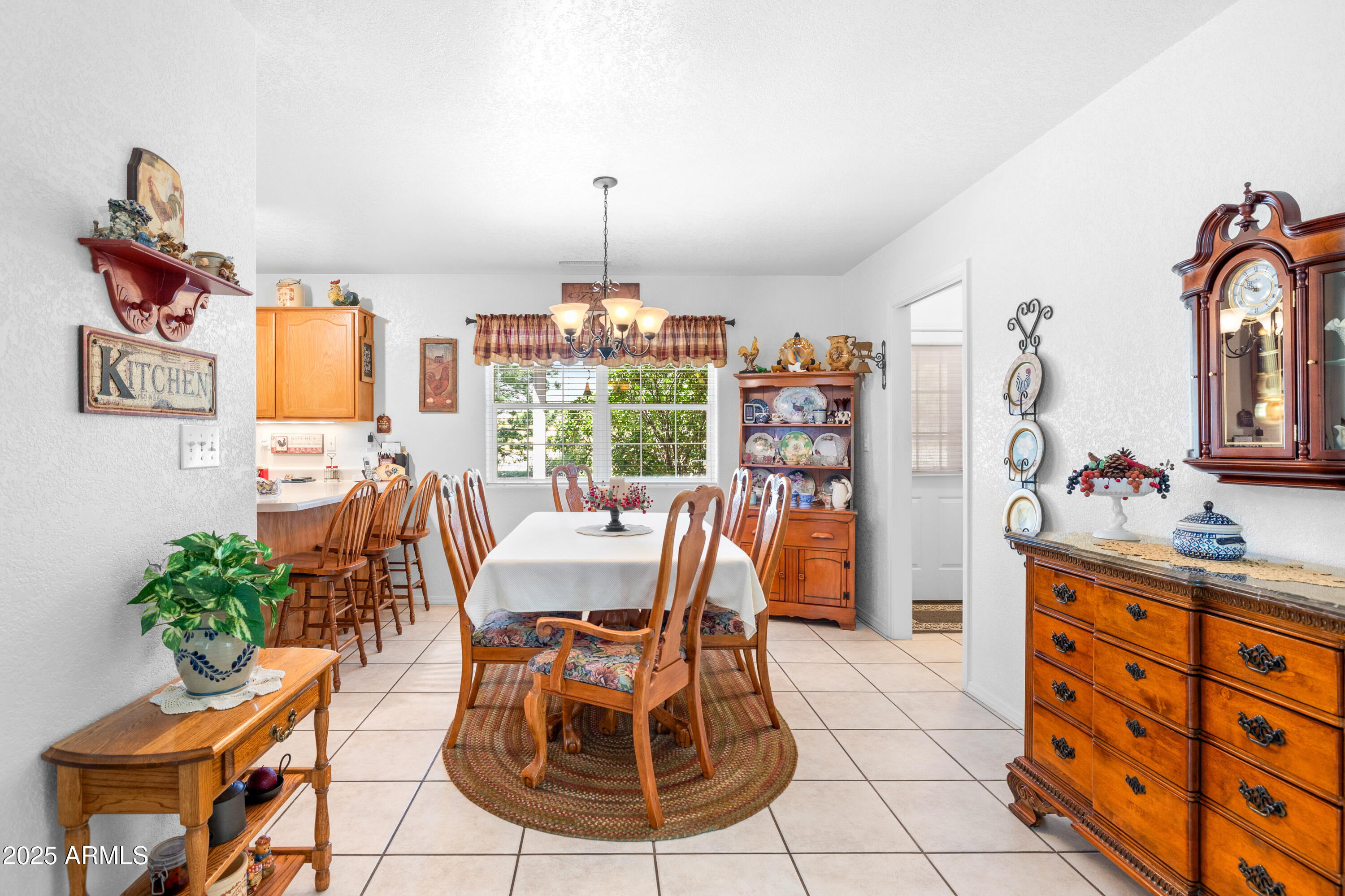 12870 Doyle Road Flagstaff, AZ 86004 - Photo 10 of 49 a view of a dining room with furniture
