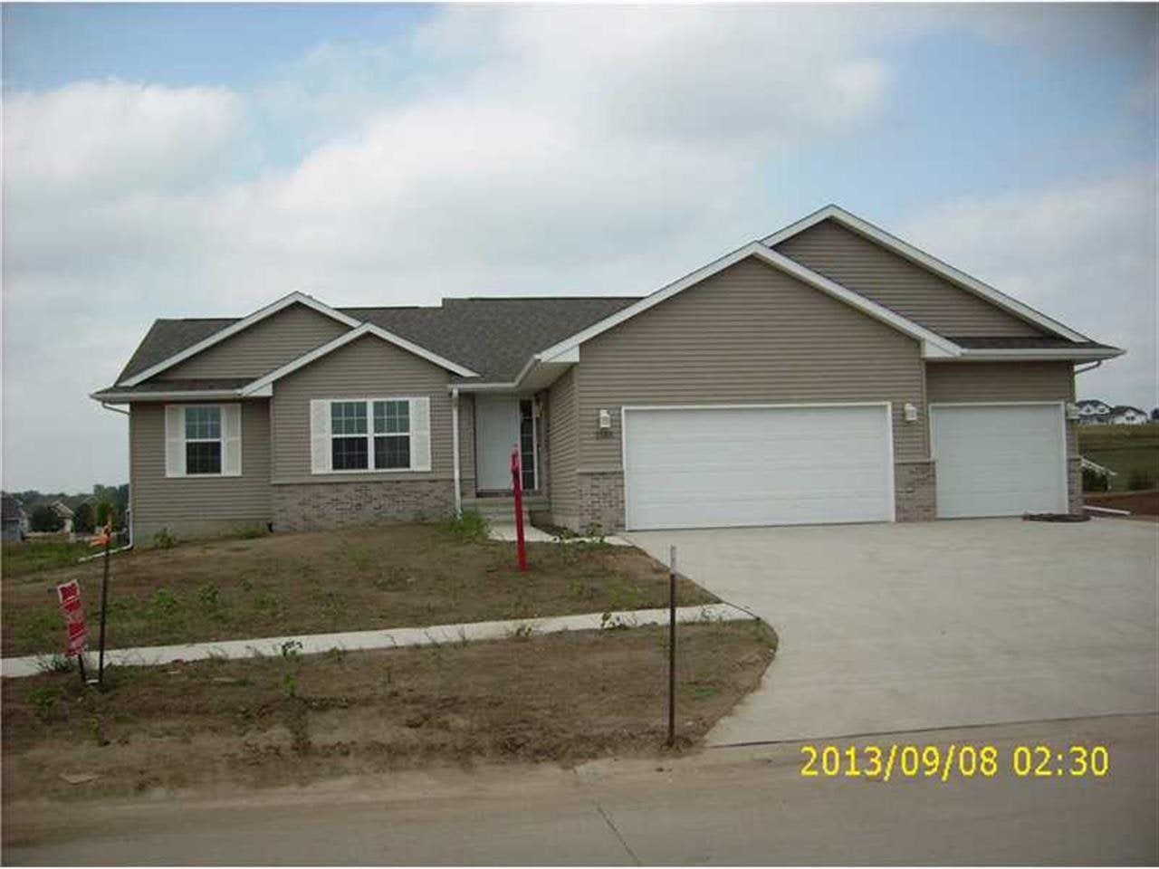 2155 Fieldcrest Lane Ely, IA 52227 - Photo 1 of 11 Gallery Image 1