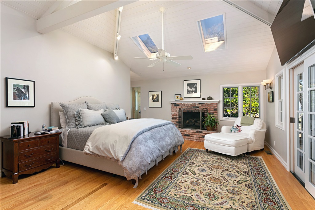 1579 Gascony Road Encinitas, CA 92024 - Photo 12 of 25