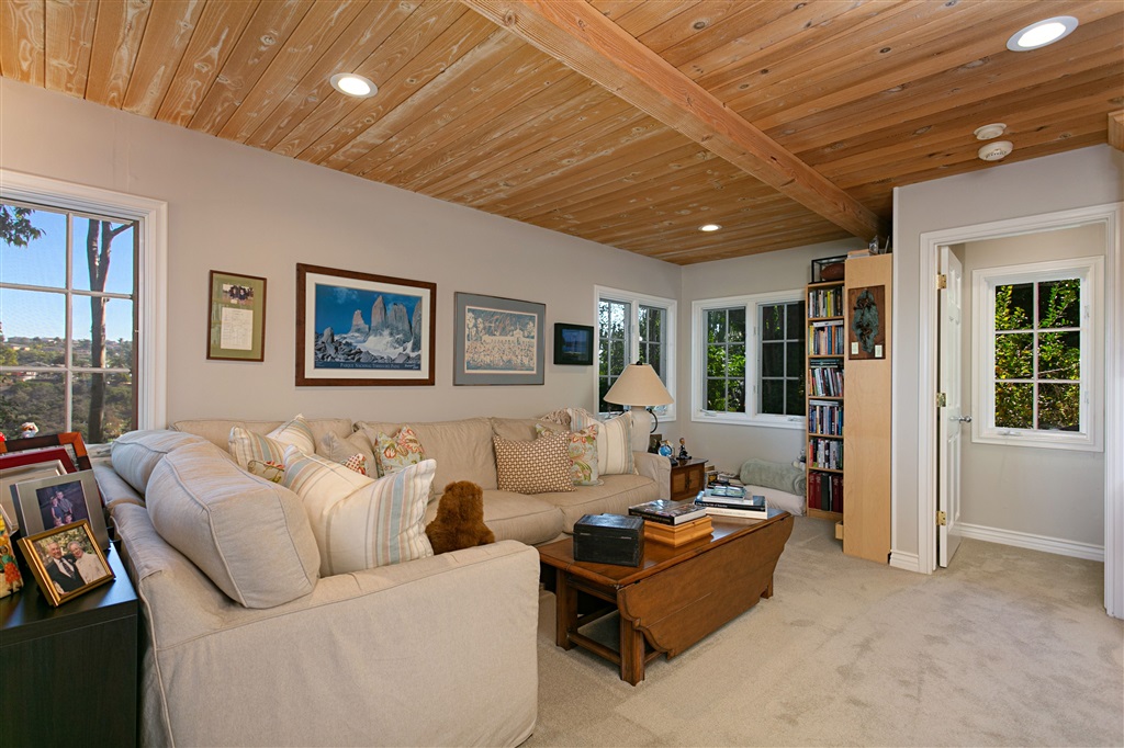 1579 Gascony Road Encinitas, CA 92024 - Photo 15 of 25