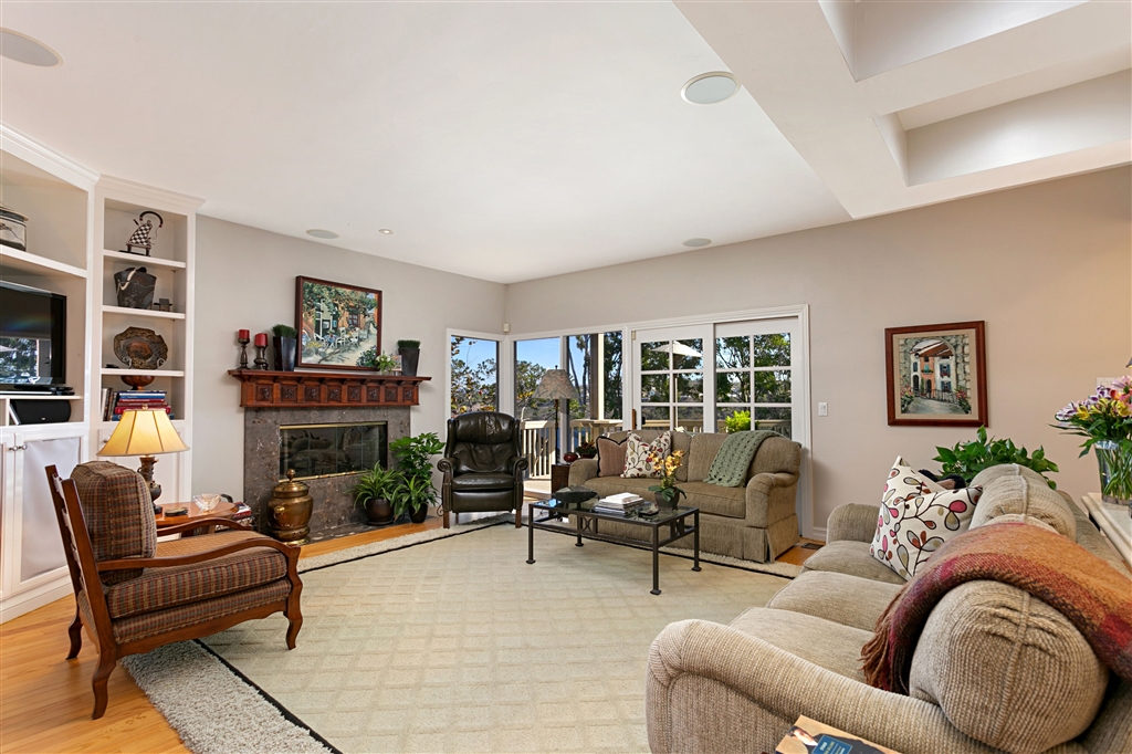 1579 Gascony Road Encinitas, CA 92024 - Photo 5 of 25