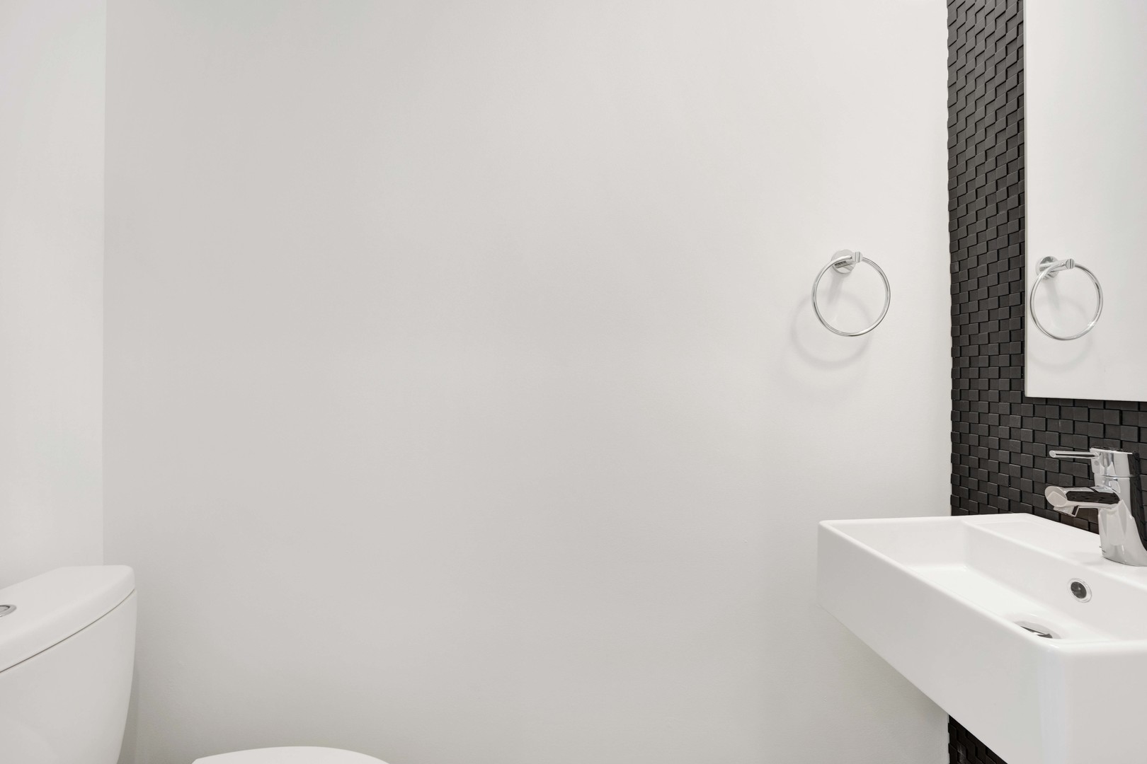 1017 North Cleveland Avenue, Unit 4 Chicago, IL 60610 - Photo 14 of 35