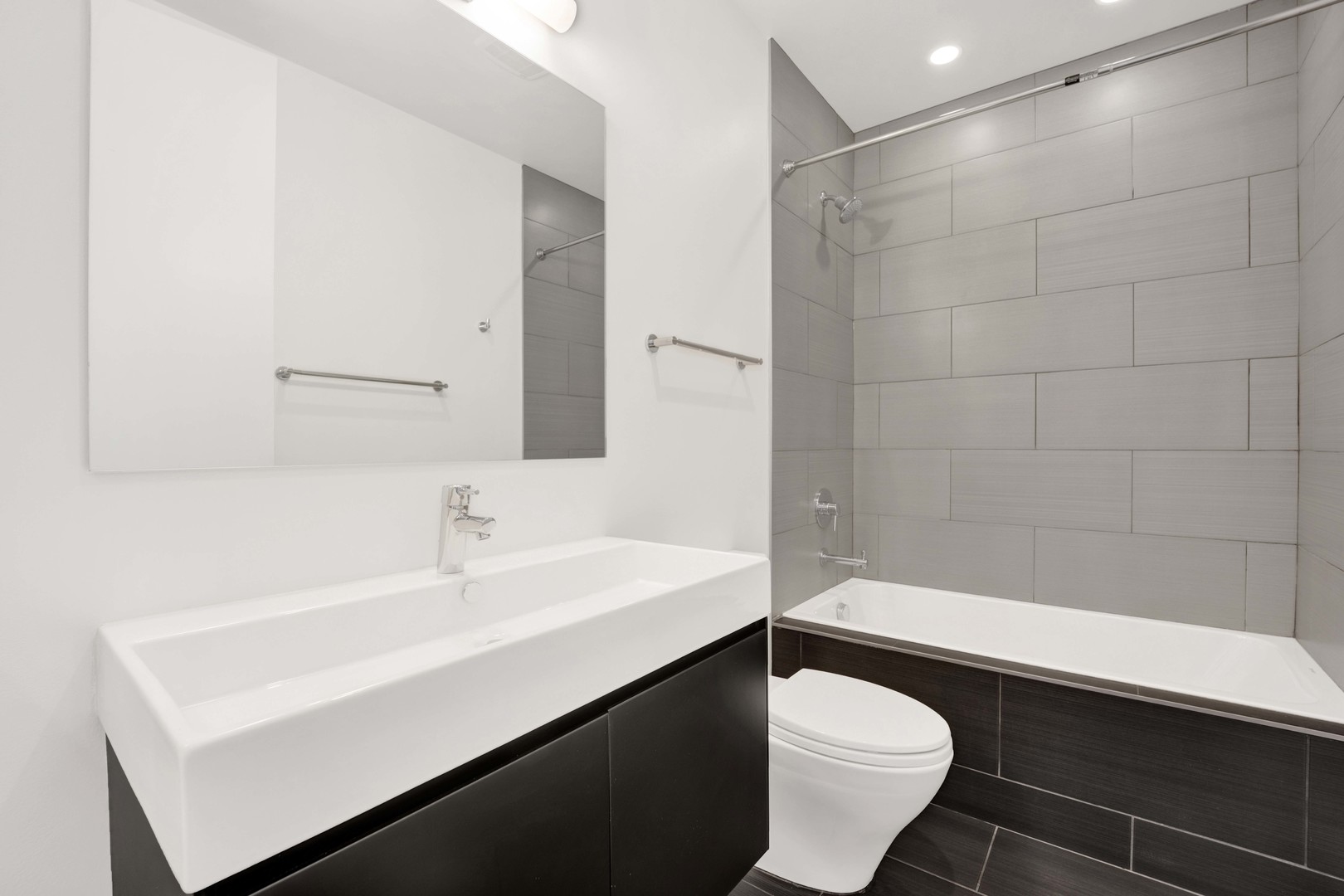 1017 North Cleveland Avenue, Unit 4 Chicago, IL 60610 - Photo 18 of 35