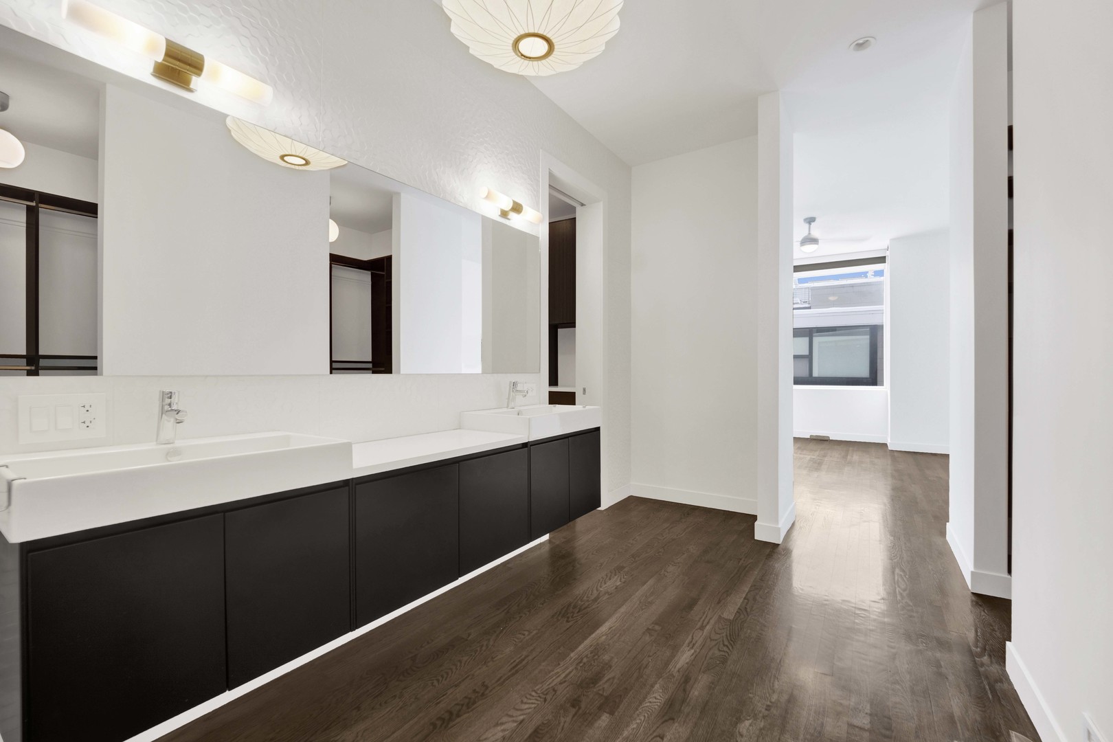 1017 North Cleveland Avenue, Unit 4 Chicago, IL 60610 - Photo 24 of 35