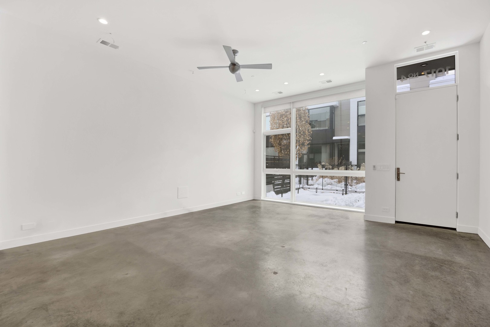 1017 North Cleveland Avenue, Unit 4 Chicago, IL 60610 - Photo 9 of 35