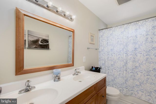 $1,035,000 | 1832 North Quantico Street, Arlington, VA 22205