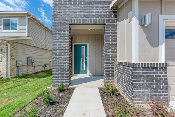 $2,695 | 2120 Ettalee Court, Austin, TX 78754