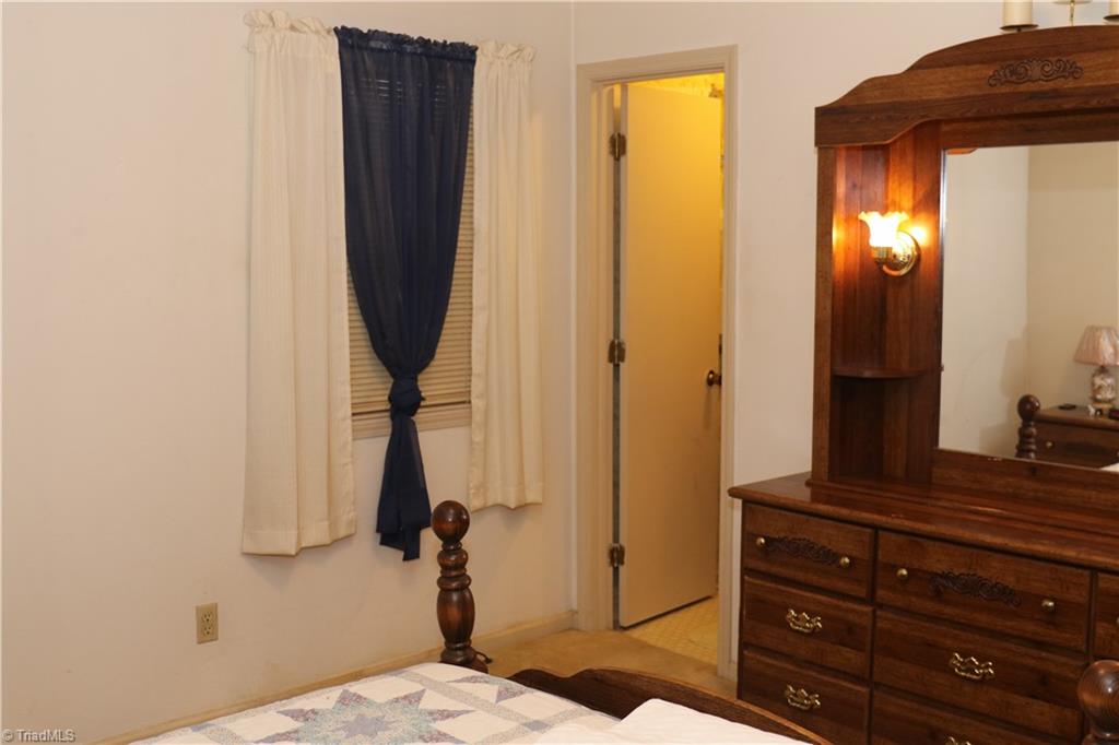 709 Juniper Street Rockingham, NC 28379 - Photo 18 of 37