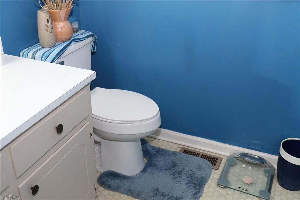 709 Juniper Street Rockingham, NC 28379 - Photo 34 of 37