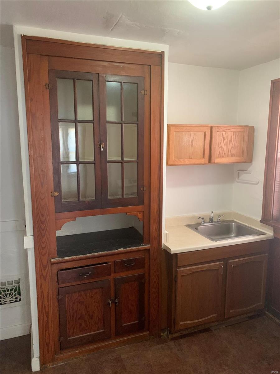 6516 Morgan Ford Road St. Louis, MO 63116 - Photo 4 of 9