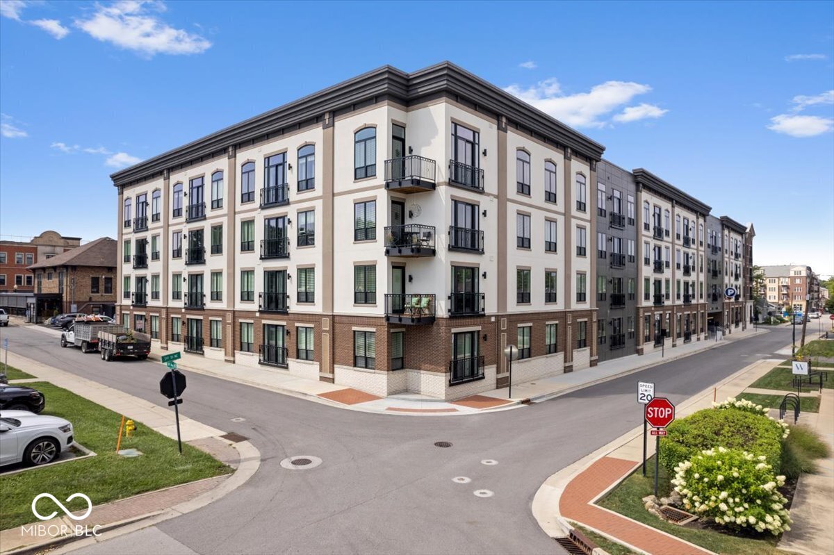 41 North Rangeline Road, Unit 3 Carmel, IN 46032 - Photo 38 of 40