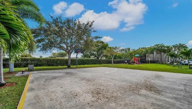 a view of a entertaining space in front of the house