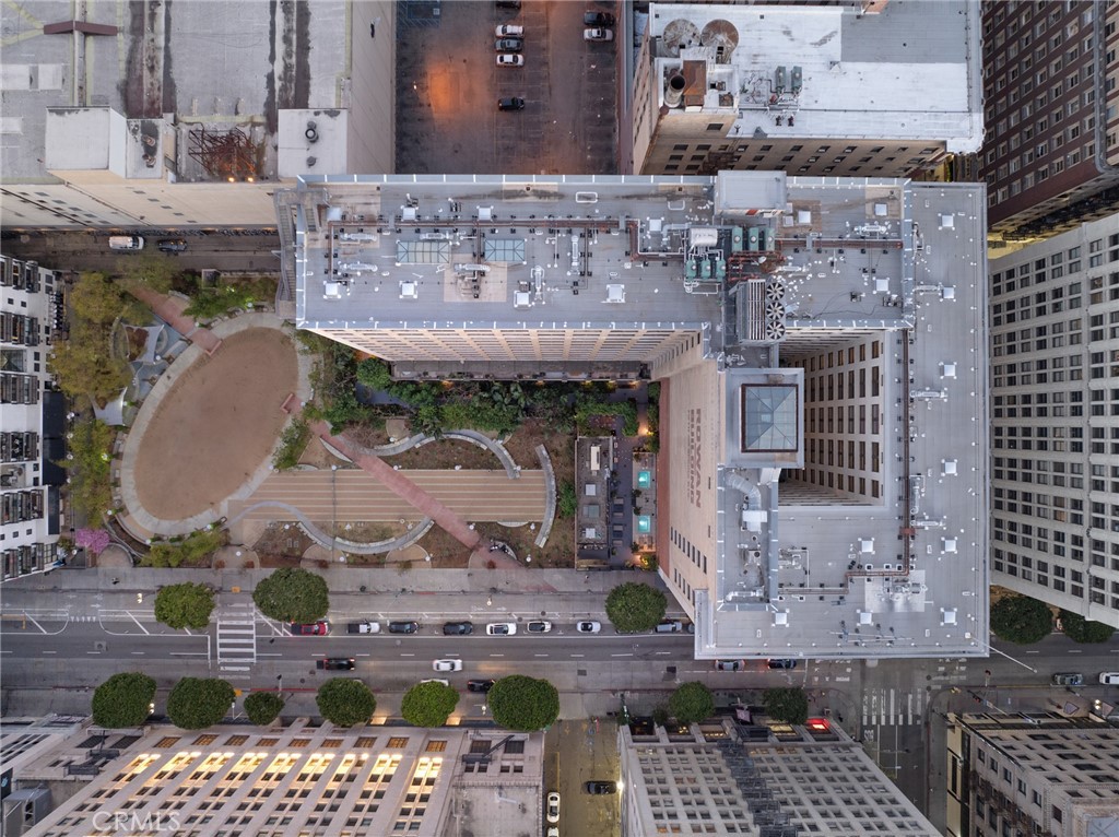 460 South Spring Street, Unit 302 Los Angeles, CA 90013 - Photo 23 of 24 an aerial view of a fireplace with an outdoor space