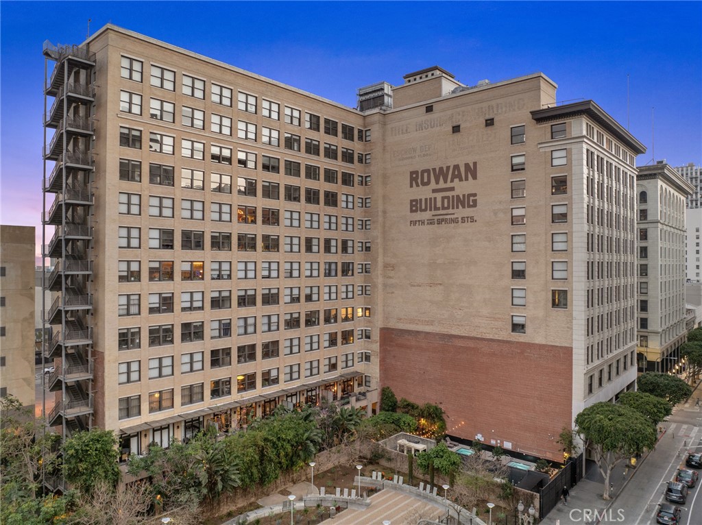 460 South Spring Street, Unit 302 Los Angeles, CA 90013 - Photo 7 of 24 a view of a building