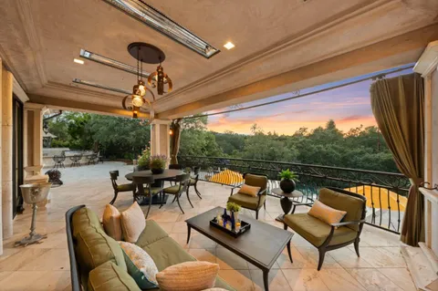 $9,500,000 | 15301 Robin Anne Lane, Monte Sereno, CA 95030