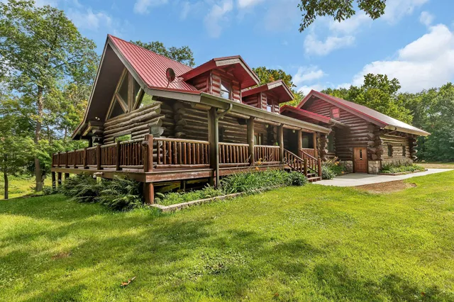 $1,150,000 | 6258 State 87 Street Southwest, Backus, MN 56435