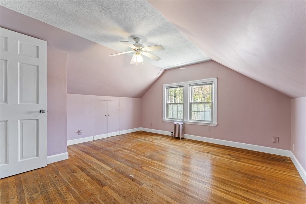 33 Hapgood Road Worcester, MA 01609 - Photo 23 of 39 Gallery Image 23