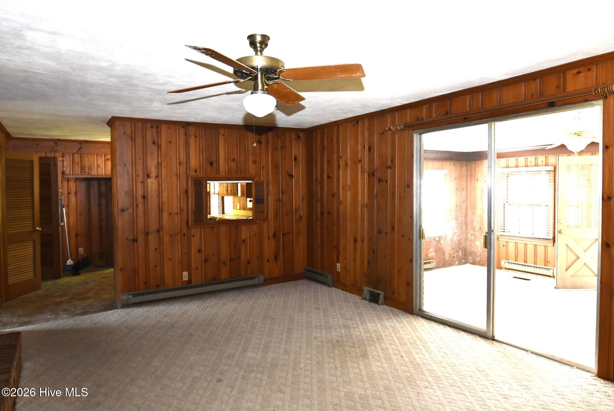 111 Fairlane Road Greenville, NC 27834 - Photo 13 of 27 Family room