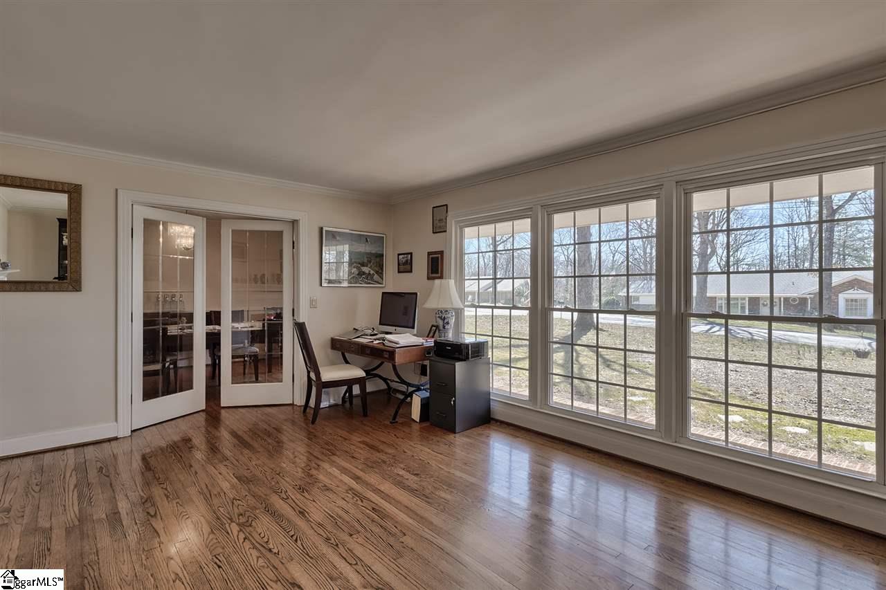 412 Trinity Way Greenville, SC 29617 - Photo 3 of 14 Gallery Image 3
