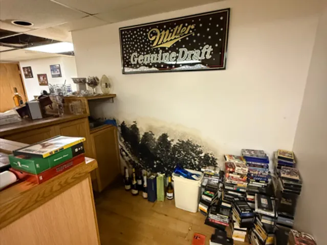 $400,000 | 1903 Lands Court, Crystal Lake, IL 60012