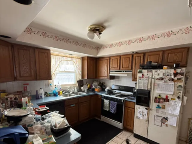 $400,000 | 1903 Lands Court, Crystal Lake, IL 60012