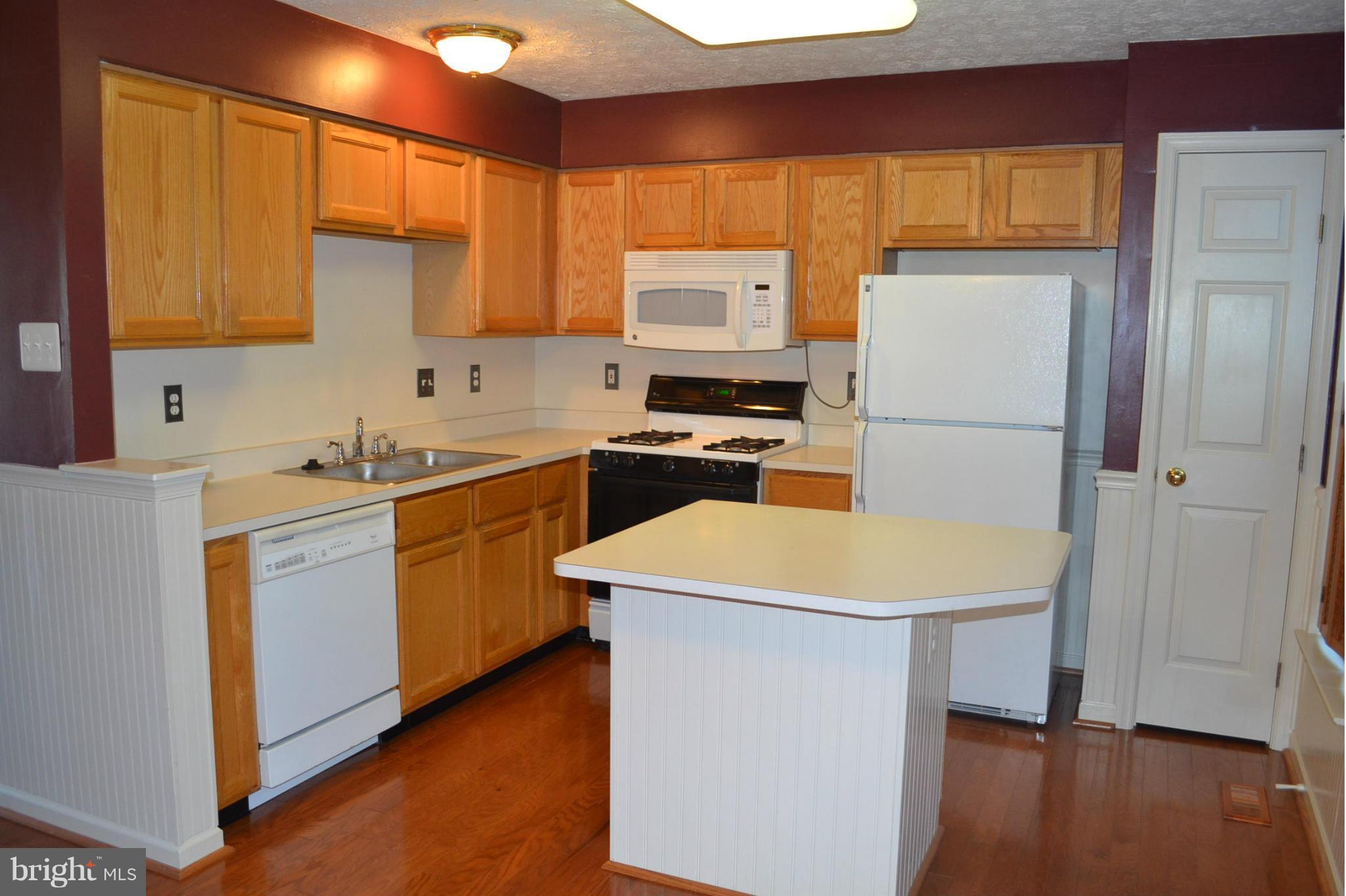225 Point To Point Square Bel Air, MD 21015 - Photo 2 of 24 Kitchen