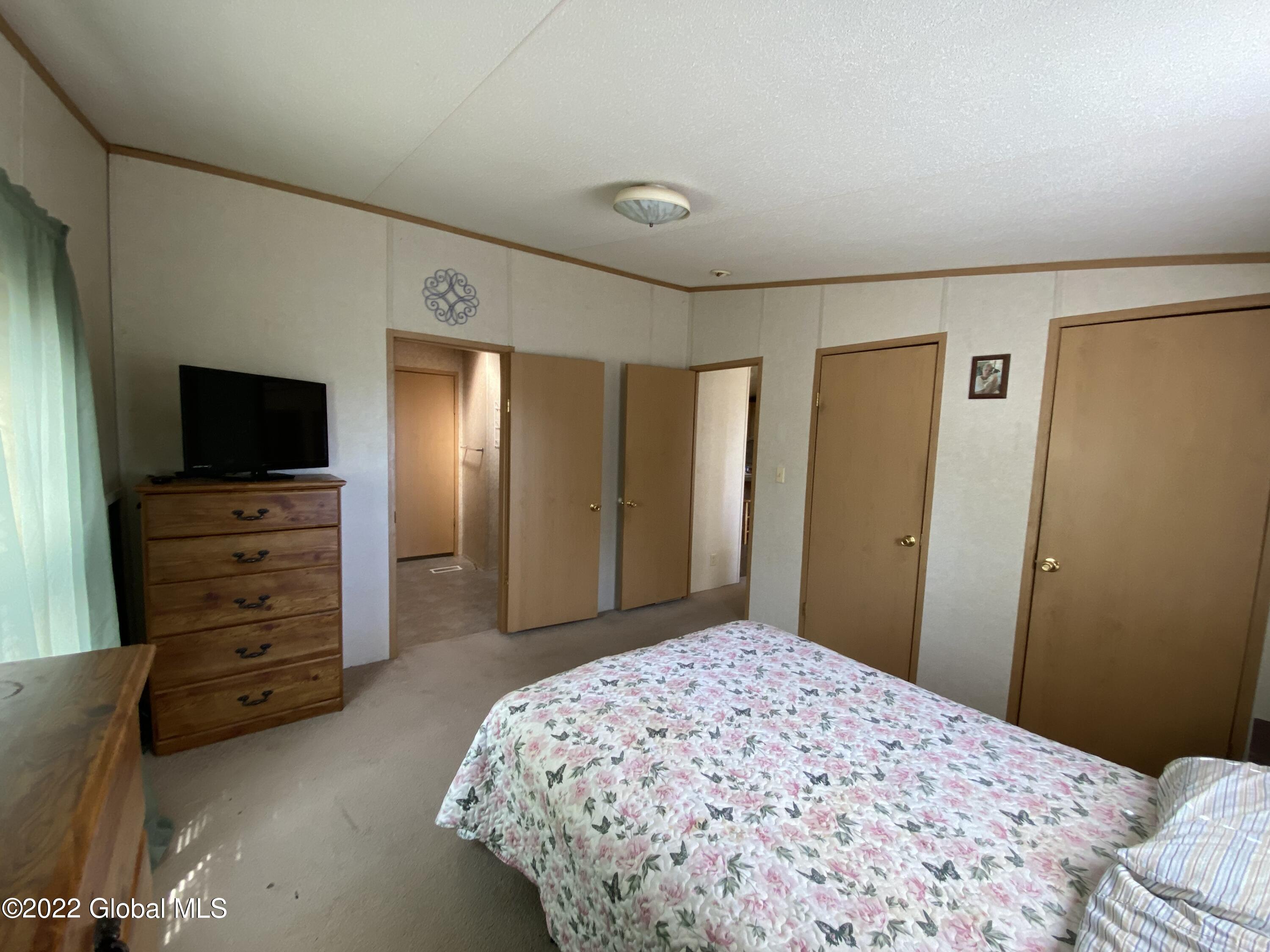 58 Vineyard Road Ticonderoga, NY 12883 - Photo 7 of 24 IMG_7979