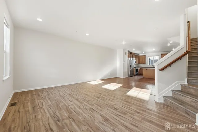 $3,600 | 6 Bond Street, North Brunswick, NJ 08902