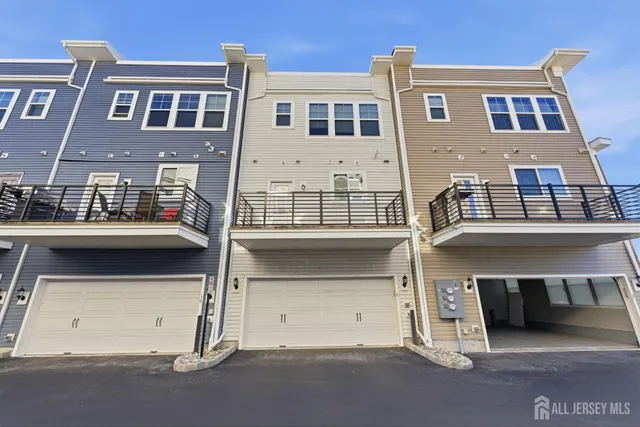 $3,600 | 6 Bond Street, North Brunswick, NJ 08902