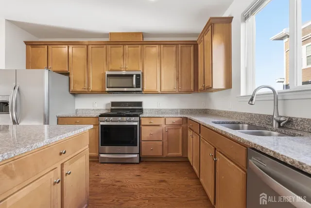 $3,600 | 6 Bond Street, North Brunswick, NJ 08902