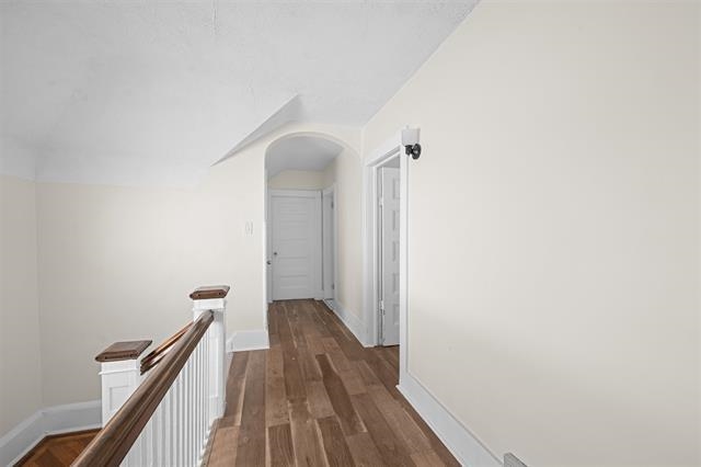 2746 John F. Kennedy Boulevard Jersey City, NJ 07306 - Photo 27 of 37 a view of a room with wooden floor