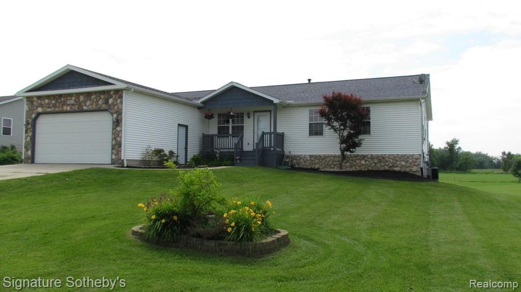 10232 Sharp Road Swartz Creek, MI 48473 - Photo 1 of 30 IMG_5674.jpg
