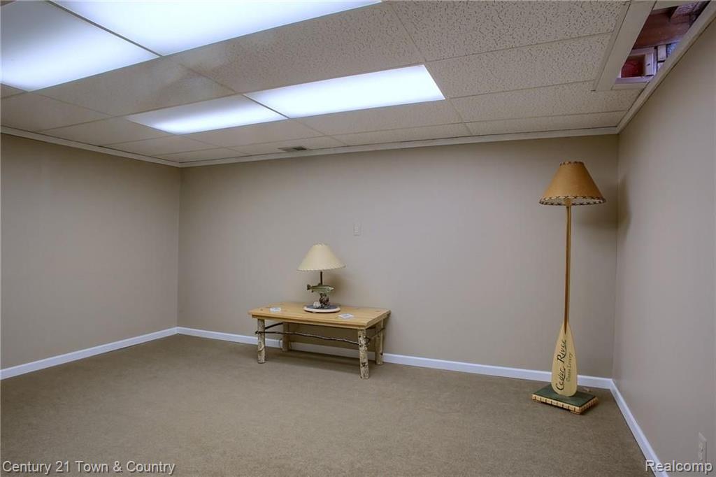 2300 Kingsford Road Rochester Hills, MI 48309 - Photo 28 of 32
