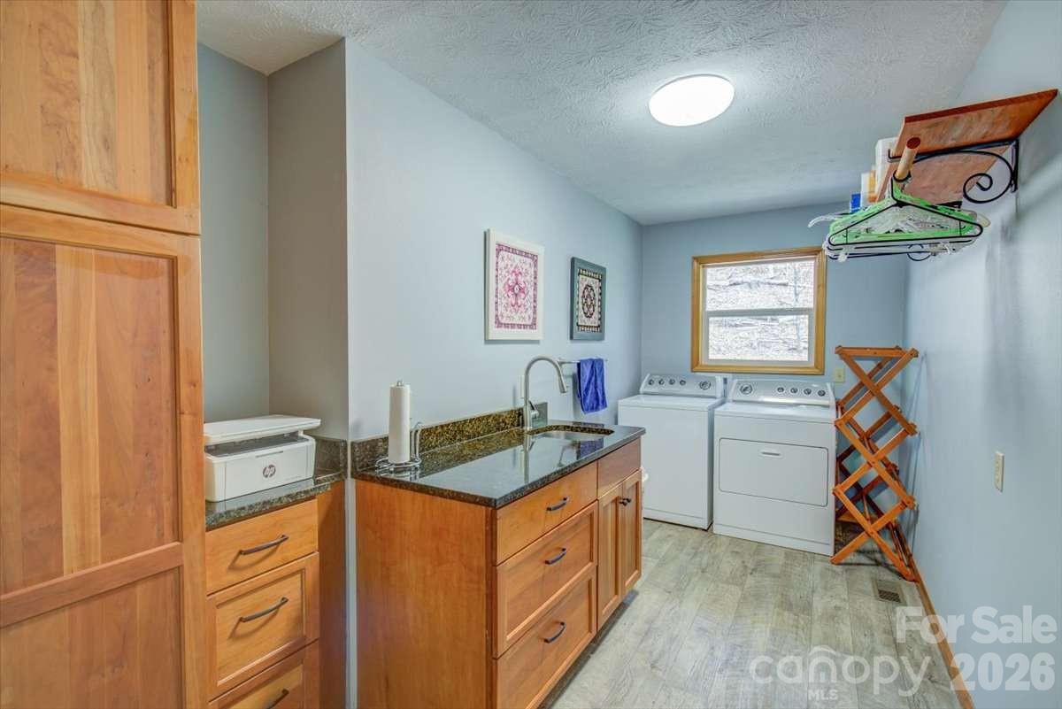 972 Harper Road Hendersonville, NC 28792 - Photo 9 of 28