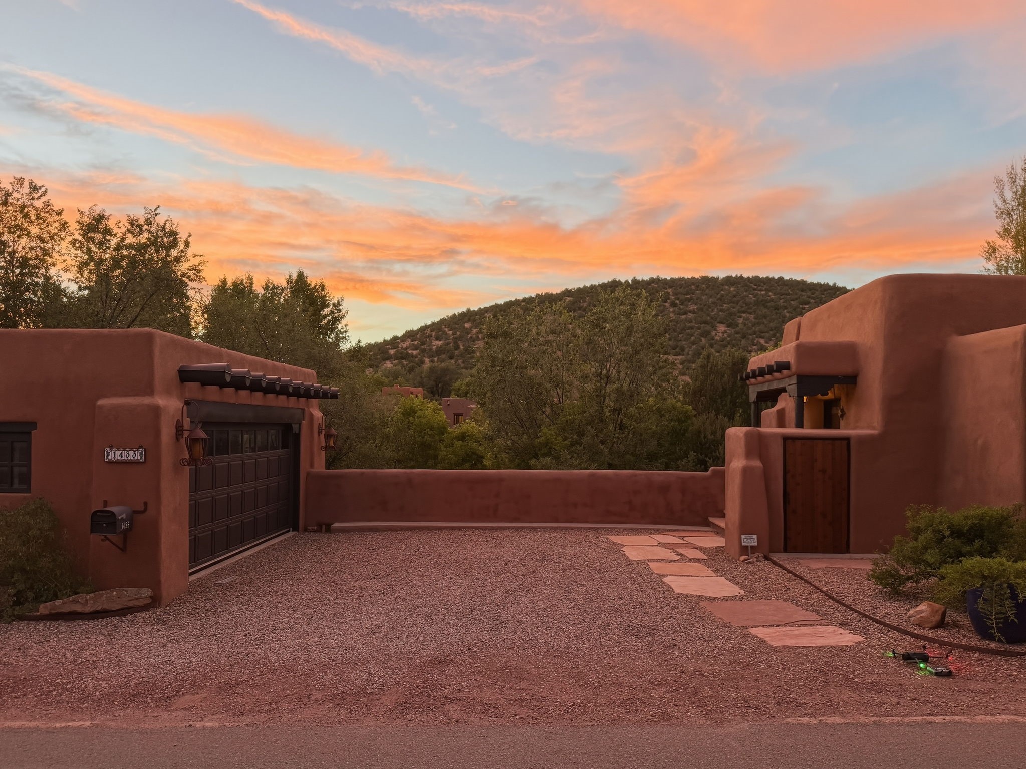 1433 Upper Canyon Road Santa Fe, NM 87501 - Photo 8 of 78 Gallery Image 8