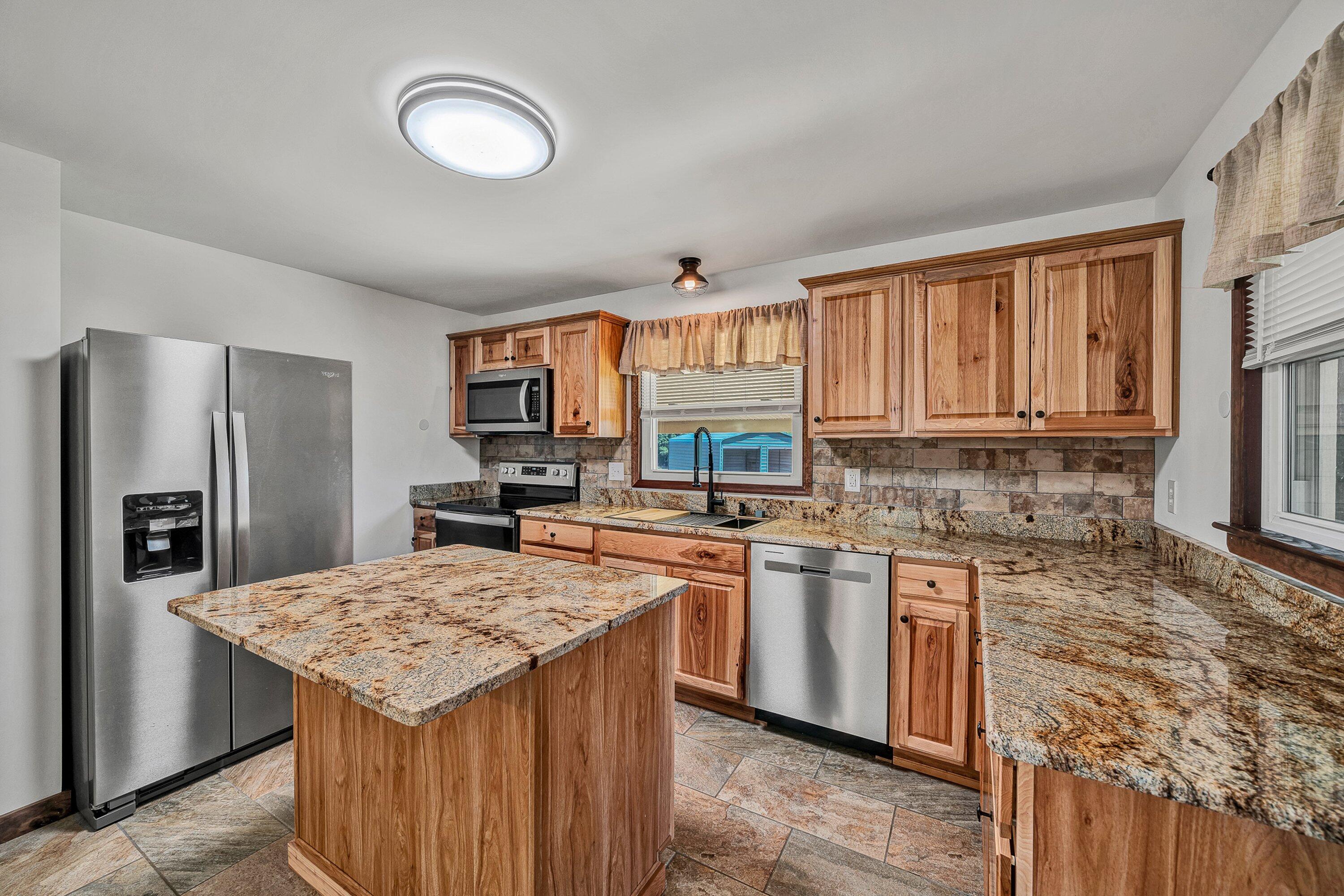 1084 Altice Road Moneta, VA 24121 - Photo 9 of 45 pic 9