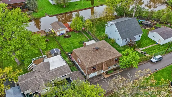 $400,000 | 34820 North Holman Avenue, Ingleside, IL 60041