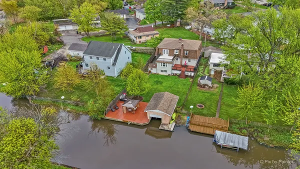 $400,000 | 34820 North Holman Avenue, Ingleside, IL 60041